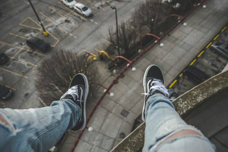 avery richardson hemhjnyx7ew unsplash