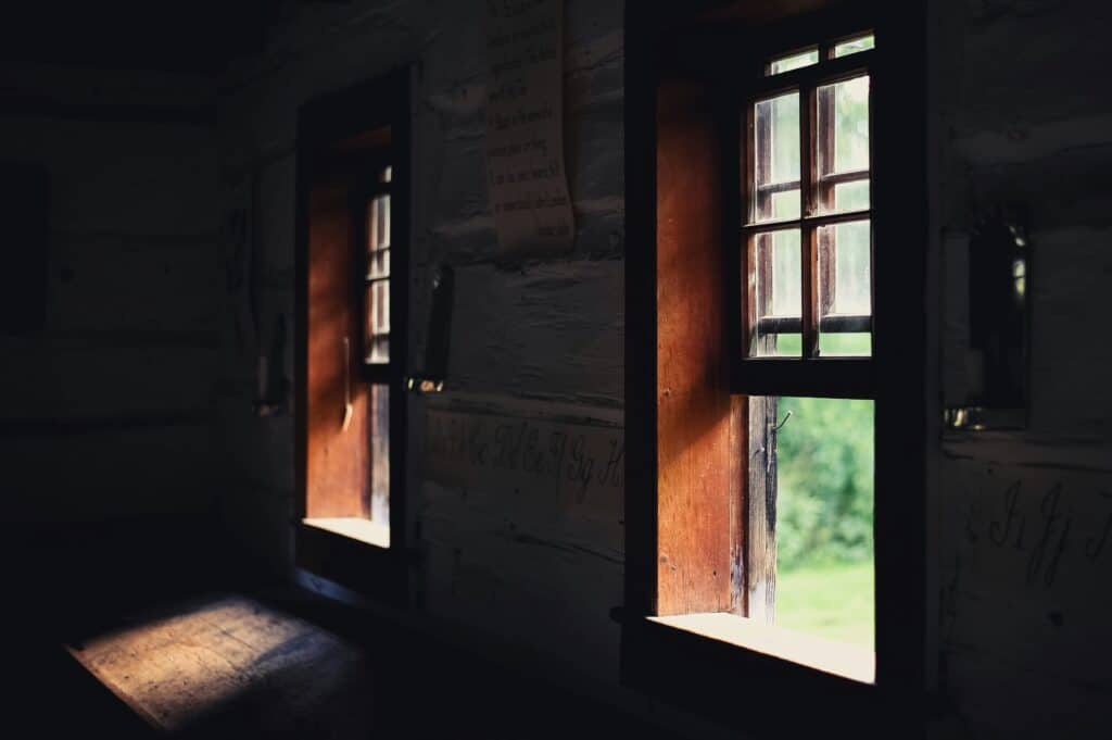 clark young qtbx4j4ujrg unsplash