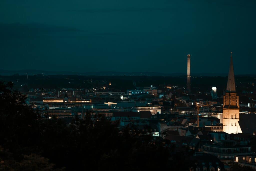 omar ramadan hfpuzfpft38 unsplash