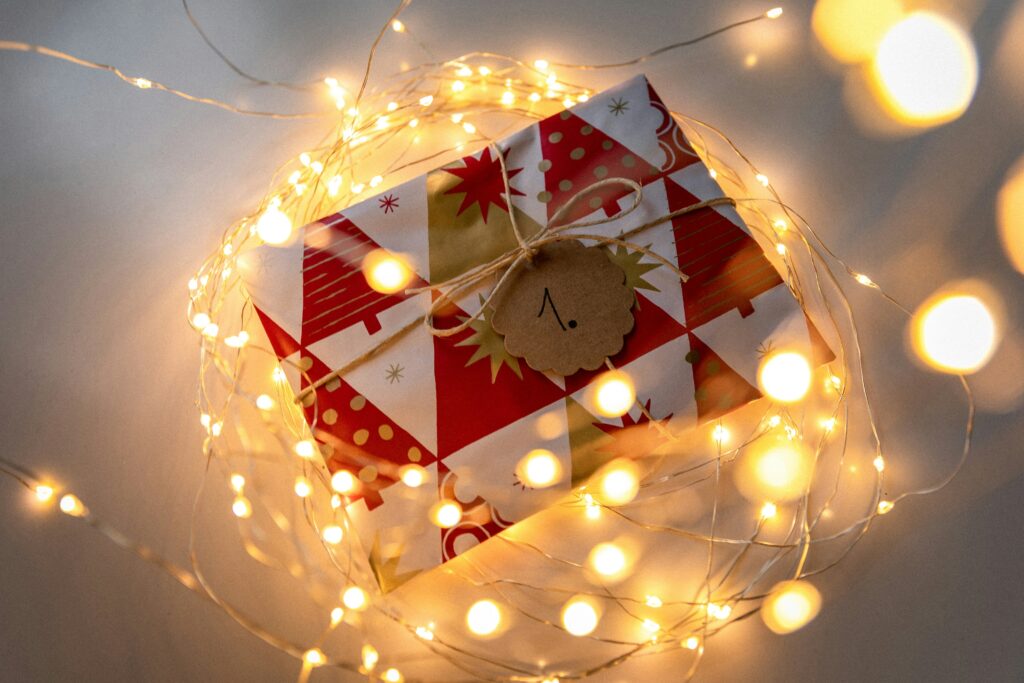 Aromaterapie, co udělá z Vánoc pohádku – jak a proč ji darovat k Vánocům 3 bianca ackermann obw0u5uf4vk unsplash 1