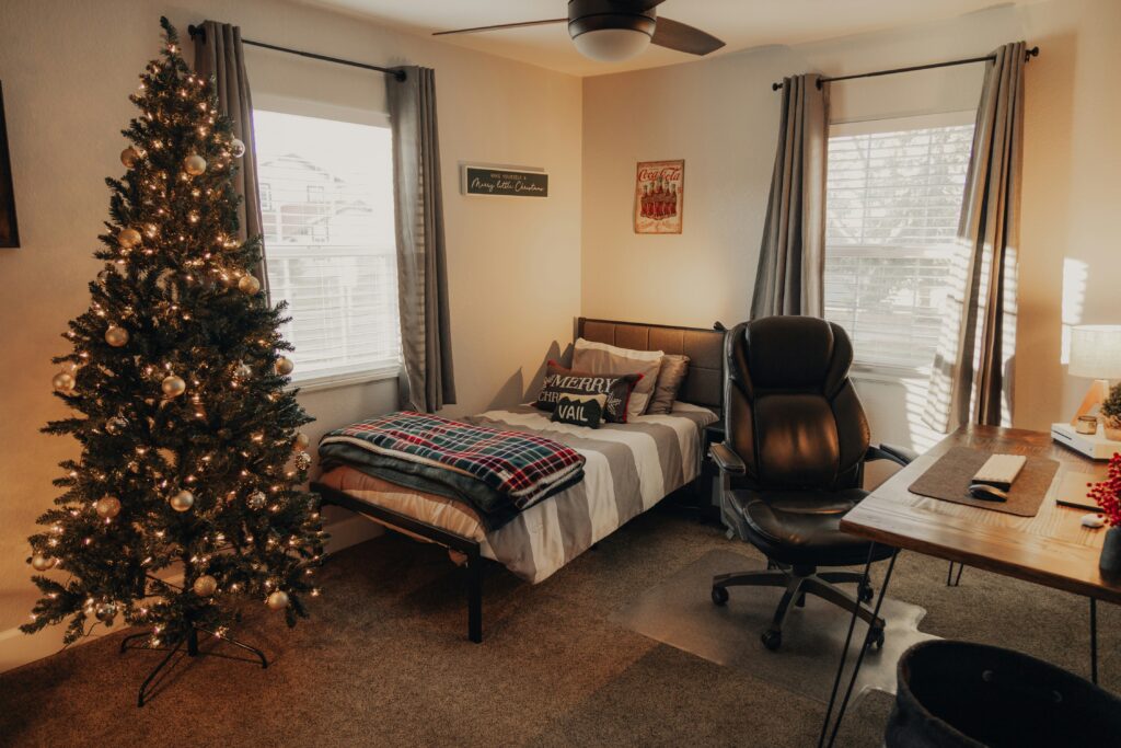 7 dárků, které přinesou luxus do ložnice 2 elijah pilchard 1phvia7 qgu unsplash