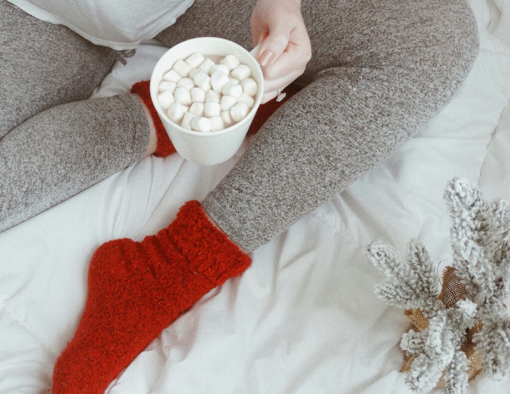 Luxusní spánek pod stromeček pro každého 1 joyful v4wxkkqjvai unsplash