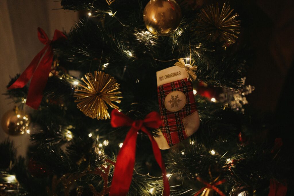 Tipy na vánoční dárky: Masky, které vypadají božsky. 3 anna blake 63mcdbmiwmq unsplash