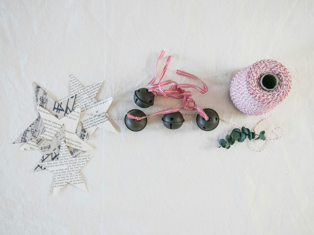 Santa by si letos přál tenhle polštář 2 debby hudson ap 3ubjmwd0 unsplash