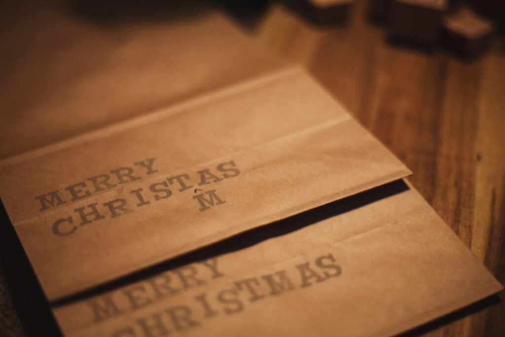 Tipy na vánoční dárky: Masky, které vypadají božsky. 2 ethan sexton yvqeubhi2wi unsplash