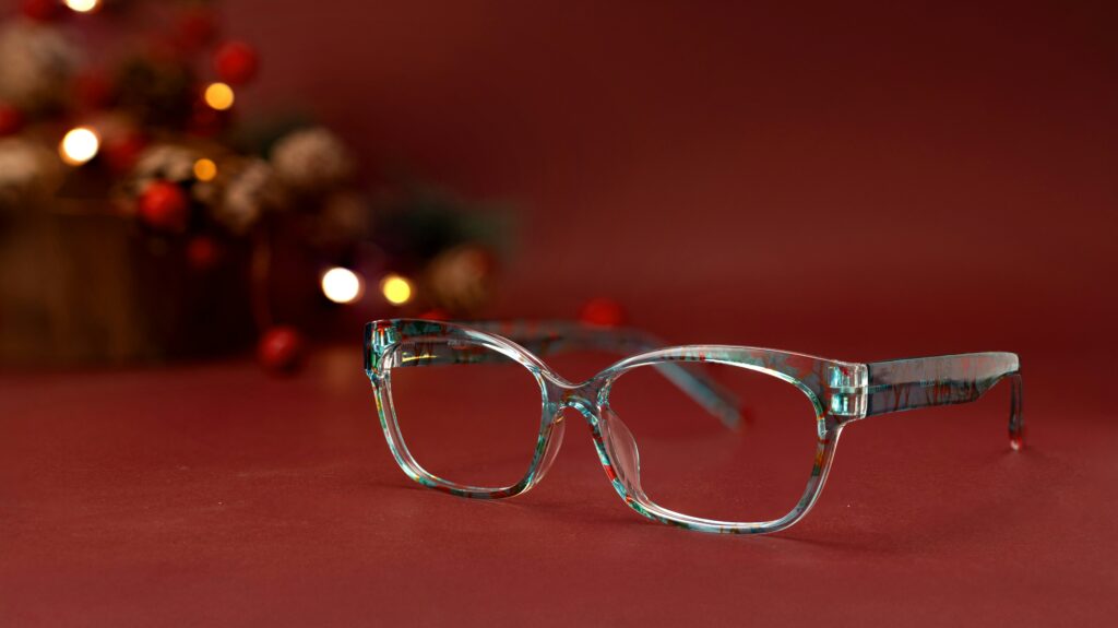 glassesshop e24kuflmsie unsplash