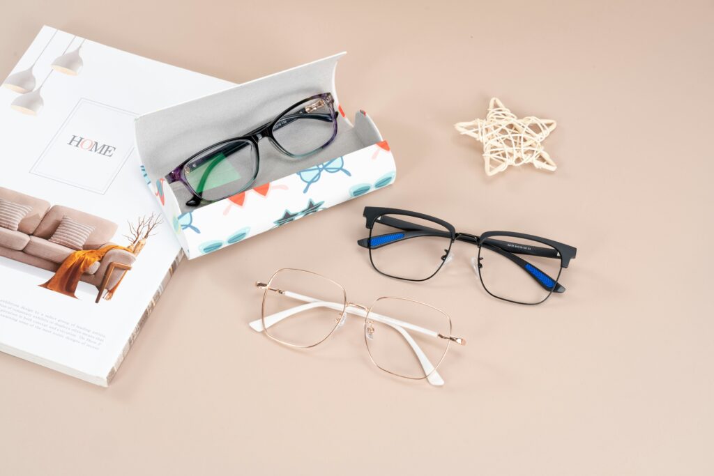 glassesshop lpi2ax1mto unsplash