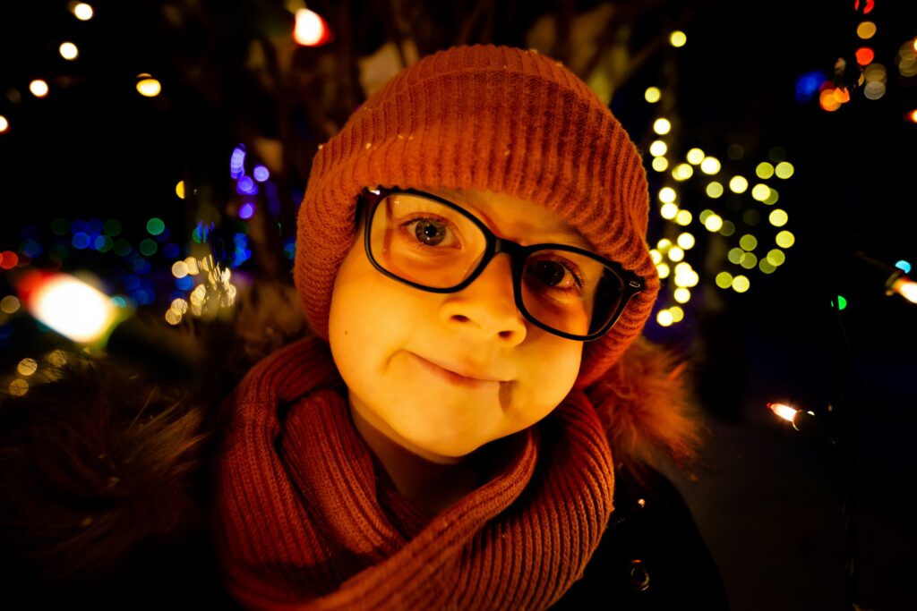 Dárek, co vás zachrání při sledování pohádek: Brýle proti modrému světlu 3 grzegorz marczyk h8zutyp1zj4 unsplash