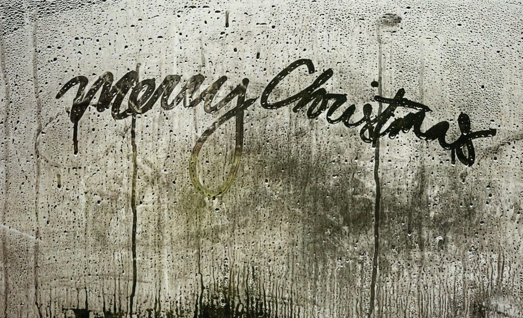 Santa letos nosí jen polštáře 3 jon tyson 5 ekiekqy1o unsplash