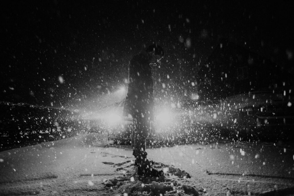 Nejtišší Vánoce, jaké zažijete. 1 phil hearing mh golzrj9y unsplash