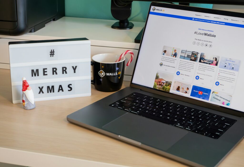 Brýle proti modrému světlu — dárek pro závisláky na obrazovkách 2 walls io oem2 kenfi8 unsplash