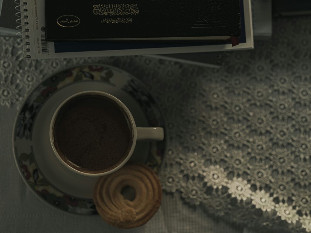 Hedvábí, které se stalo luxusním vánočním dárkem pro ženy po celé ČR! 3 azmar aso w9taw7xcvh4 unsplash