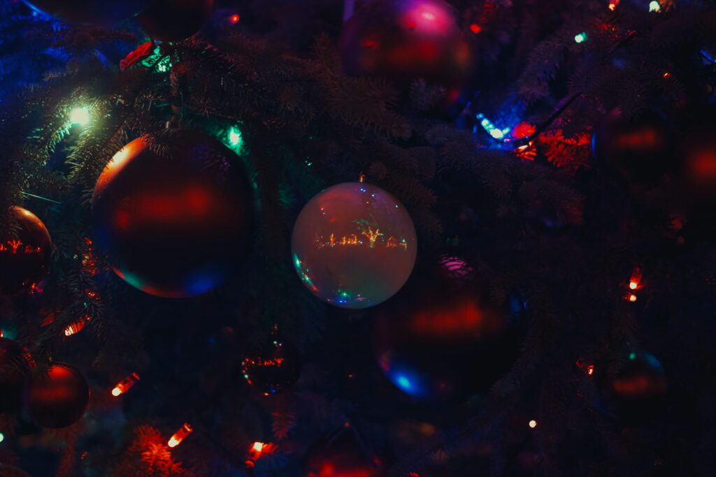 Brýle, které nosí ajťáci, modelky i Santa 1 spencer demera 02yj3fe mio unsplash