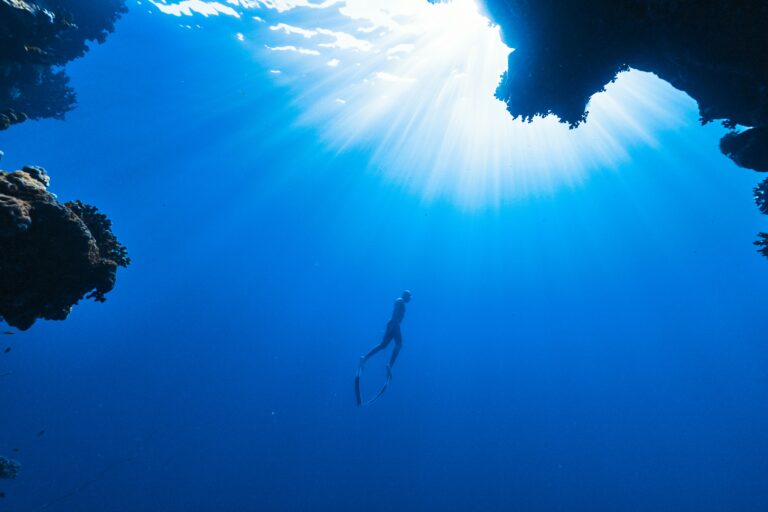neom g6me5muqqiq unsplash