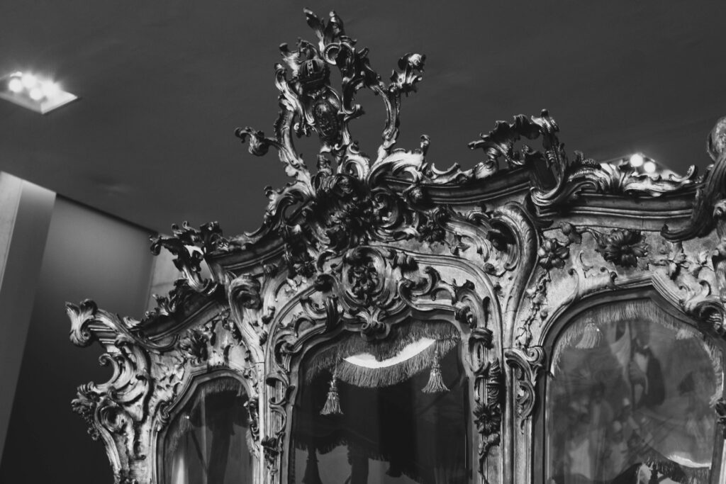Ložnice v baroku: Přepych, který oslňoval návštěvy 2 daniela martinez e4vkwhfgz9c unsplash