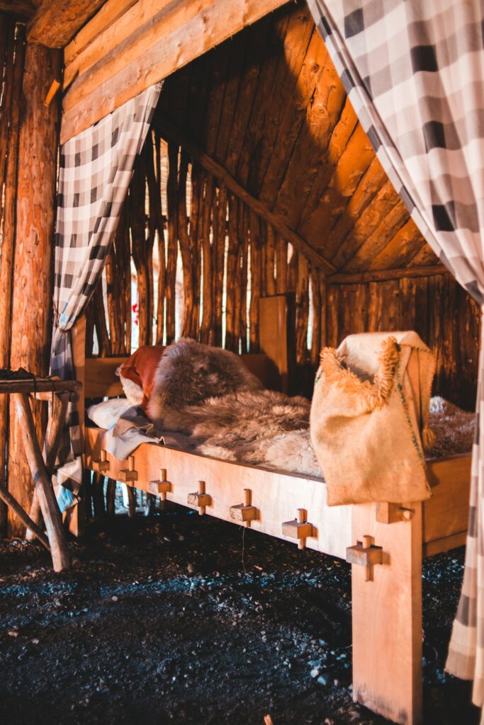 Spánek na zemi: Jak dlouho to byla běžná realita? 3 erik mclean wzpjgzyz8mi unsplash