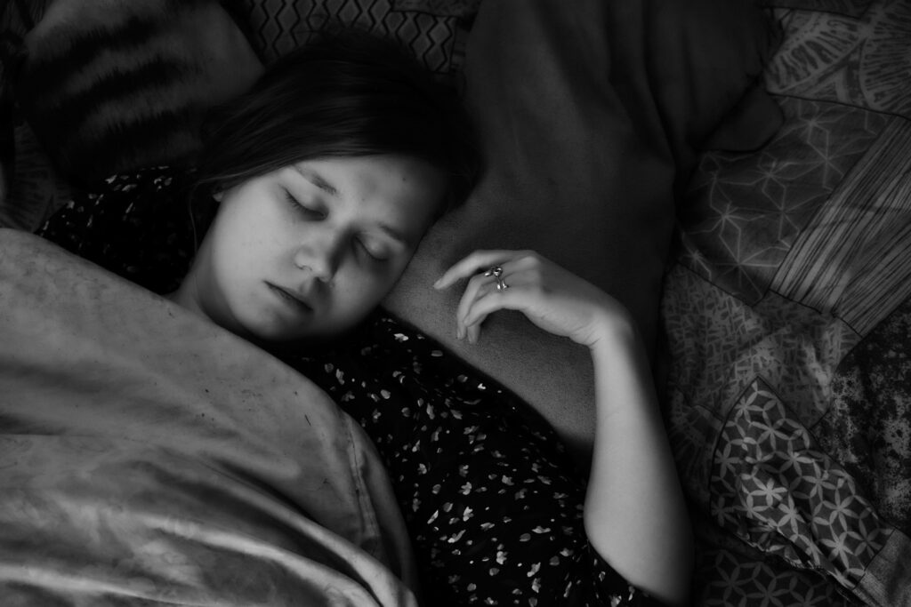 Velikonoční víkend jako příležitost dohnat spánkový deficit? 2 maxim tolchinskiy rufcnw3nvty unsplash