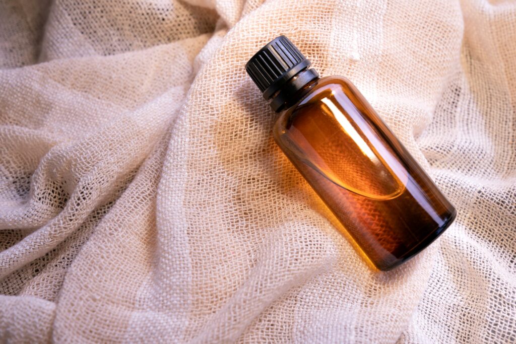 Od heřmánku po ylang-ylang: Jak vybrat aroma olej, který vám skutečně pomůže spát 3 denise chan lnxiaqbyuxq unsplash