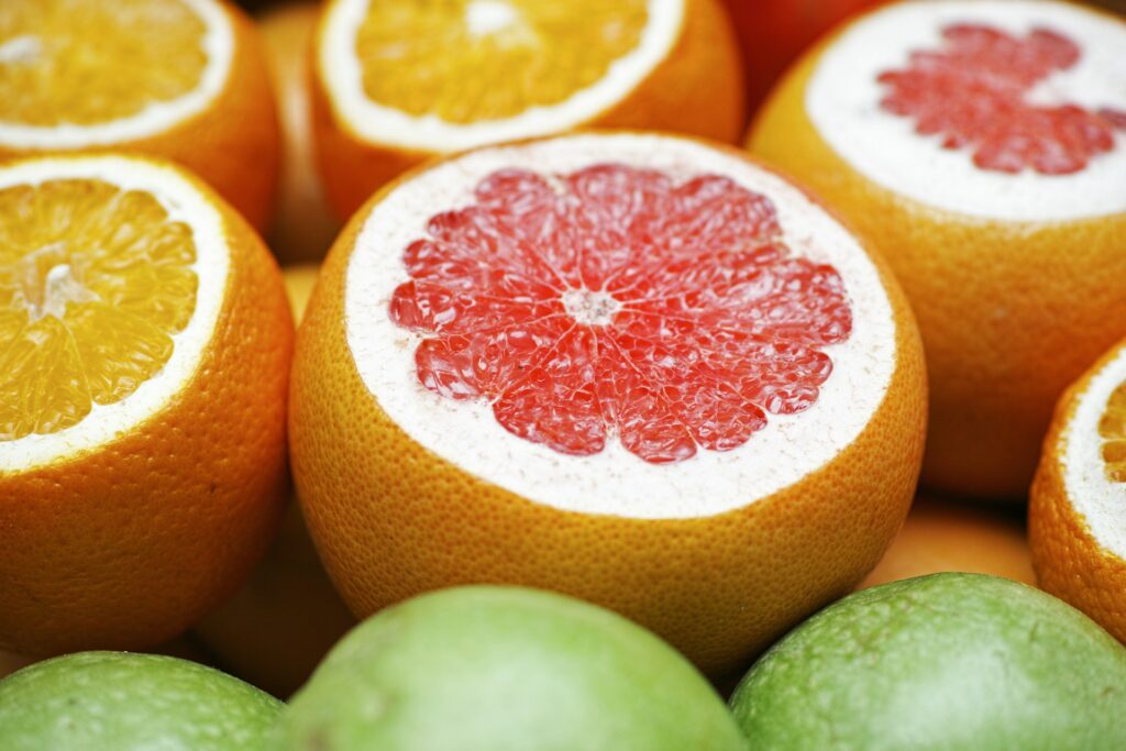 Jak grapefruitový olej ovlivňuje spánkové cykly a proč ho musíte zkusit 3 engin akyurt adicnykpxeo unsplash