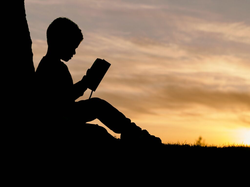 Jak rychle usnout v horku, když se vám lepí i myšlenky 4 aaron burden 6jyoil2ghvk unsplash