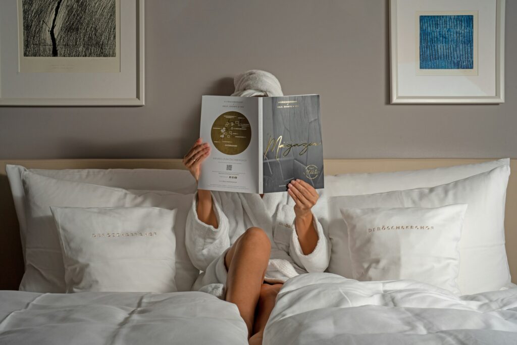 Spánek v hotelu: Co dělají jinak, že se někde vyspíte skvěle a jinde vůbec 4 anna rosar ui5wsgddkhq unsplash