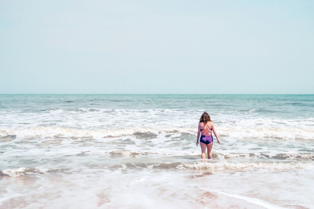 ayla meinberg q5bmwkpnj8e unsplash