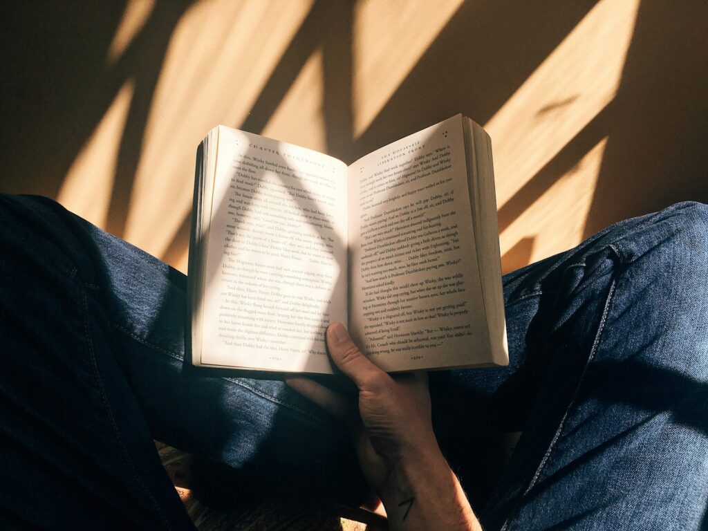Bible, spánek a klid mysli: Staré texty, které fungují i na moderní stres 2 blaz photo zmrlzh40kms unsplash
