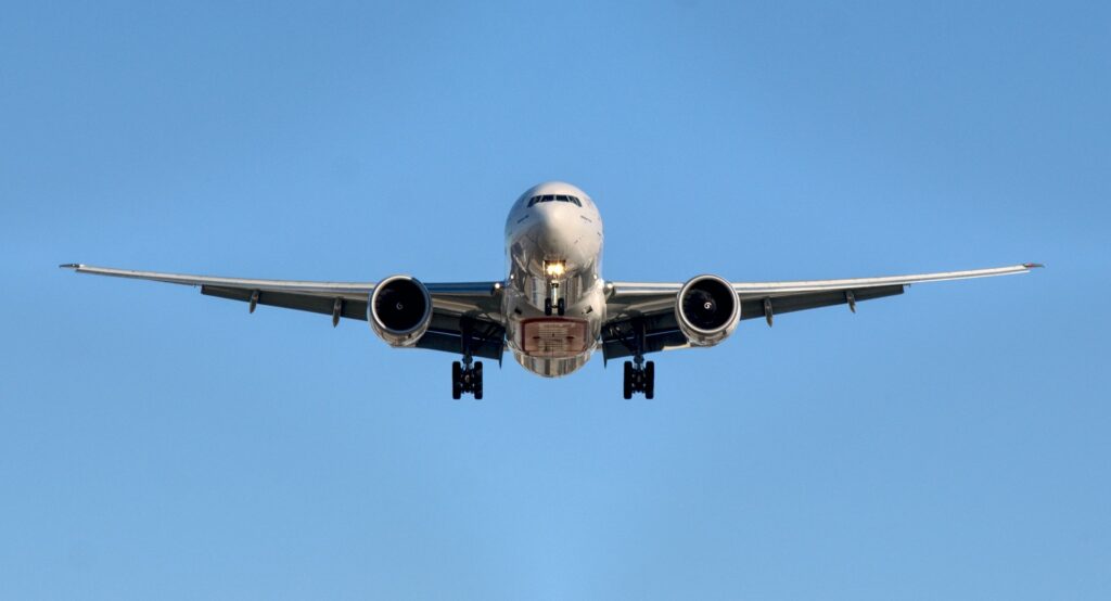Jet lag není jen o čase – je to chaos, který rozhodí celé tělo 3 emanuviews akyjr kmytq unsplash