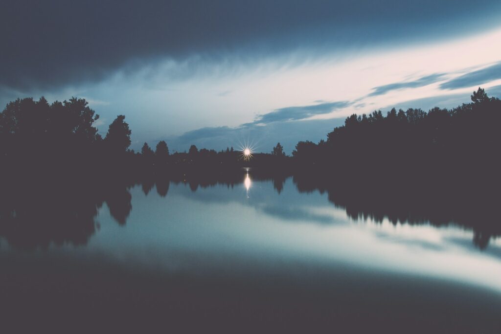 lukas bato p 5z5yau za unsplash