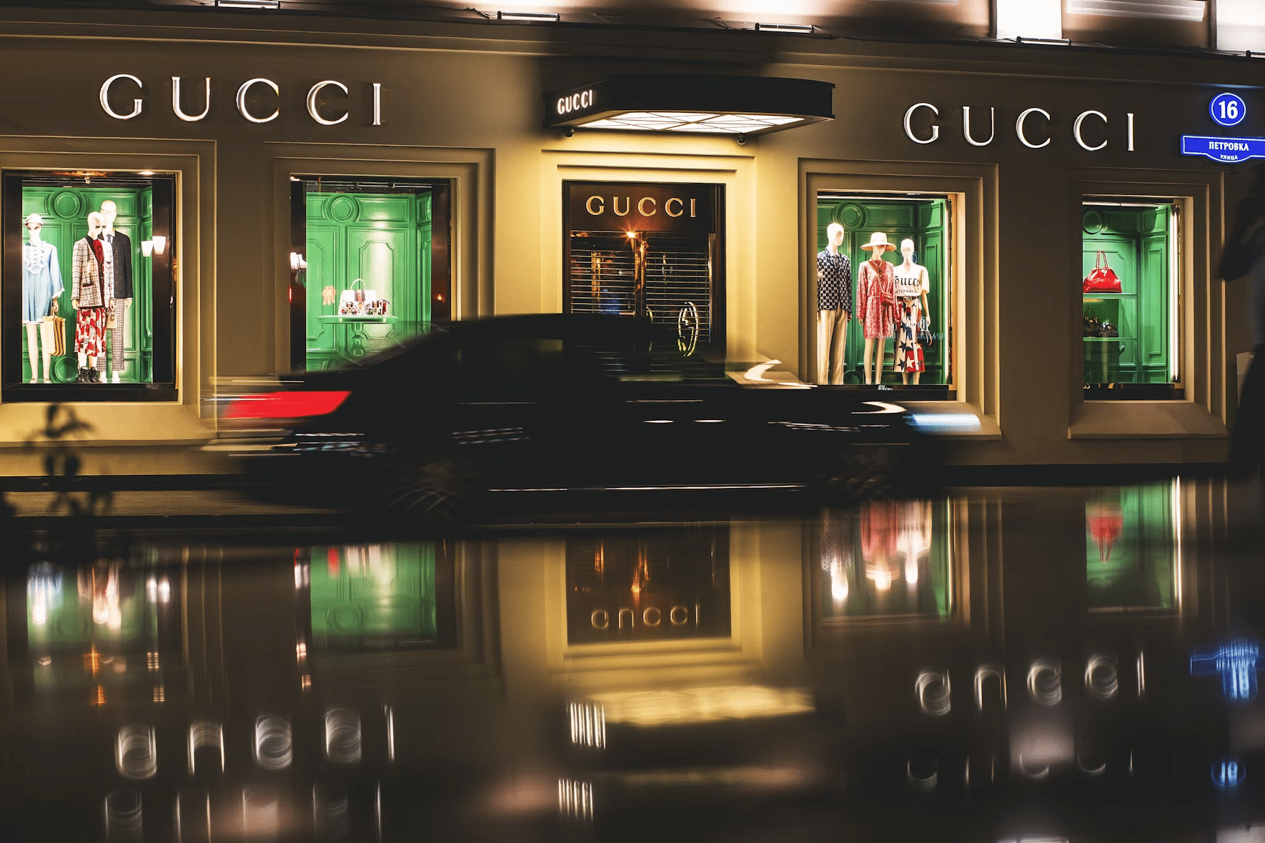 obchod Gucci